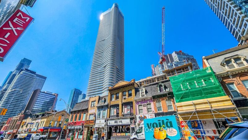 11 Wellesley Street W